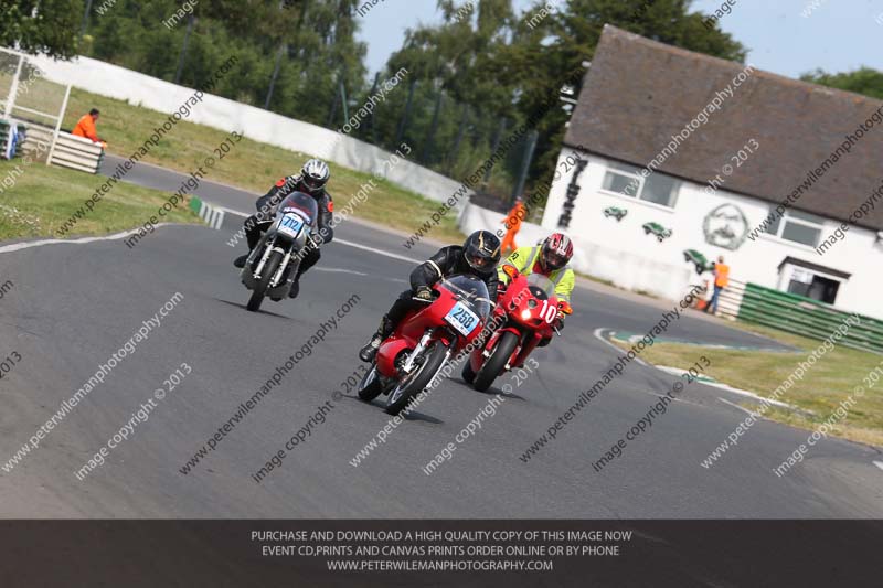 Vintage motorcycle club;eventdigitalimages;mallory park;mallory park trackday photographs;no limits trackdays;peter wileman photography;trackday digital images;trackday photos;vmcc festival 1000 bikes photographs