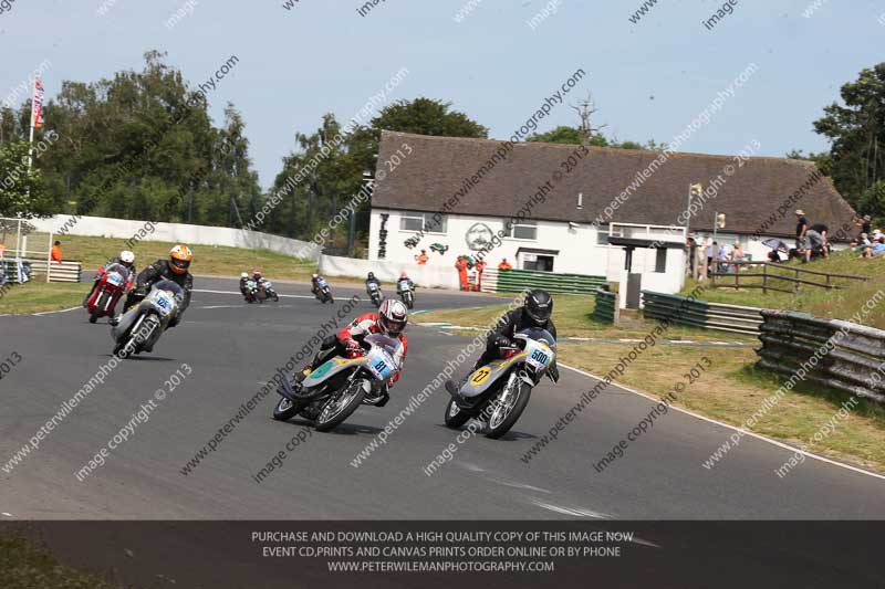Vintage motorcycle club;eventdigitalimages;mallory park;mallory park trackday photographs;no limits trackdays;peter wileman photography;trackday digital images;trackday photos;vmcc festival 1000 bikes photographs