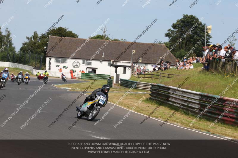 Vintage motorcycle club;eventdigitalimages;mallory park;mallory park trackday photographs;no limits trackdays;peter wileman photography;trackday digital images;trackday photos;vmcc festival 1000 bikes photographs