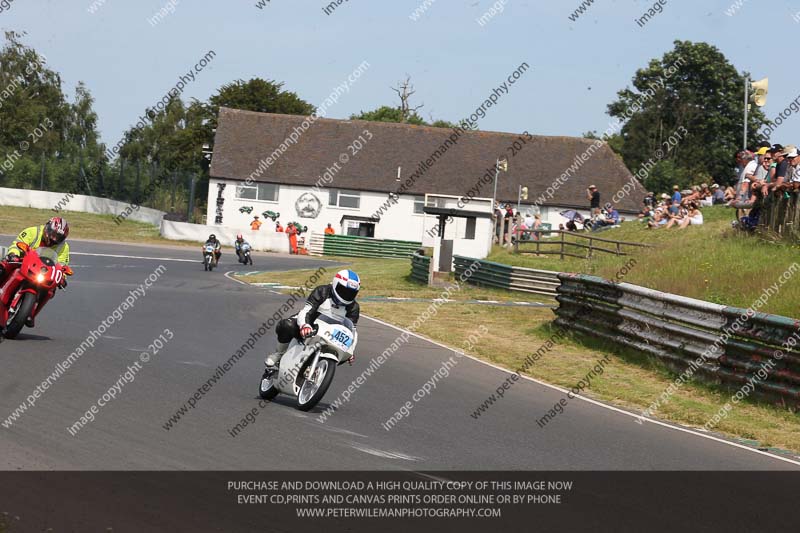 Vintage motorcycle club;eventdigitalimages;mallory park;mallory park trackday photographs;no limits trackdays;peter wileman photography;trackday digital images;trackday photos;vmcc festival 1000 bikes photographs