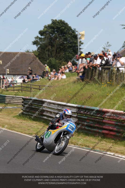 Vintage motorcycle club;eventdigitalimages;mallory park;mallory park trackday photographs;no limits trackdays;peter wileman photography;trackday digital images;trackday photos;vmcc festival 1000 bikes photographs
