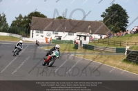 Vintage-motorcycle-club;eventdigitalimages;mallory-park;mallory-park-trackday-photographs;no-limits-trackdays;peter-wileman-photography;trackday-digital-images;trackday-photos;vmcc-festival-1000-bikes-photographs