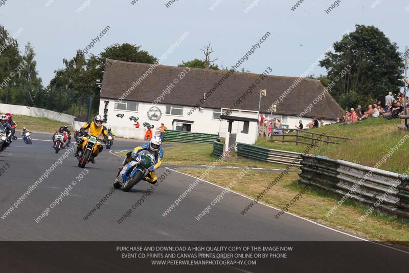 Vintage motorcycle club;eventdigitalimages;mallory park;mallory park trackday photographs;no limits trackdays;peter wileman photography;trackday digital images;trackday photos;vmcc festival 1000 bikes photographs