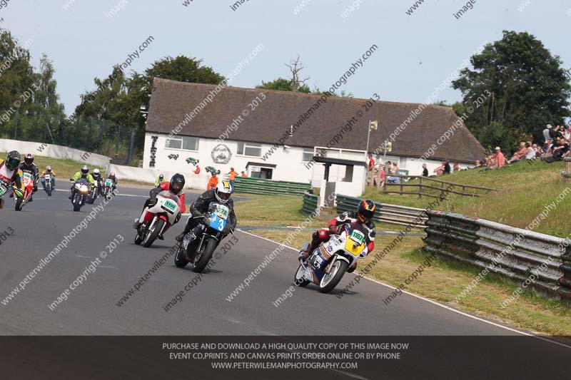 Vintage motorcycle club;eventdigitalimages;mallory park;mallory park trackday photographs;no limits trackdays;peter wileman photography;trackday digital images;trackday photos;vmcc festival 1000 bikes photographs