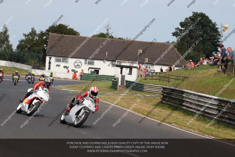 Vintage motorcycle club;eventdigitalimages;mallory park;mallory park trackday photographs;no limits trackdays;peter wileman photography;trackday digital images;trackday photos;vmcc festival 1000 bikes photographs