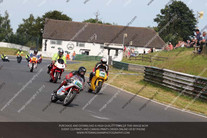 Vintage motorcycle club;eventdigitalimages;mallory park;mallory park trackday photographs;no limits trackdays;peter wileman photography;trackday digital images;trackday photos;vmcc festival 1000 bikes photographs