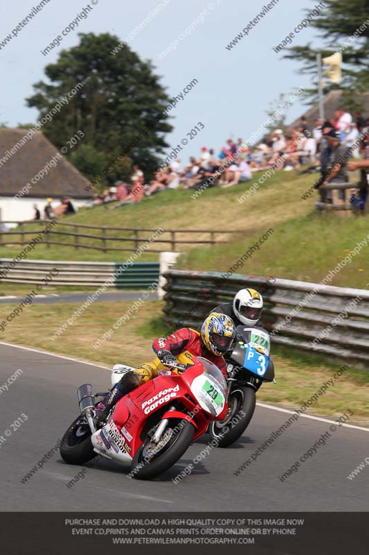 Vintage motorcycle club;eventdigitalimages;mallory park;mallory park trackday photographs;no limits trackdays;peter wileman photography;trackday digital images;trackday photos;vmcc festival 1000 bikes photographs