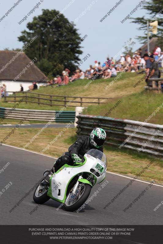 Vintage motorcycle club;eventdigitalimages;mallory park;mallory park trackday photographs;no limits trackdays;peter wileman photography;trackday digital images;trackday photos;vmcc festival 1000 bikes photographs