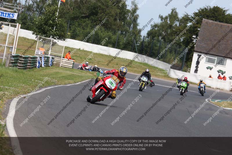 Vintage motorcycle club;eventdigitalimages;mallory park;mallory park trackday photographs;no limits trackdays;peter wileman photography;trackday digital images;trackday photos;vmcc festival 1000 bikes photographs