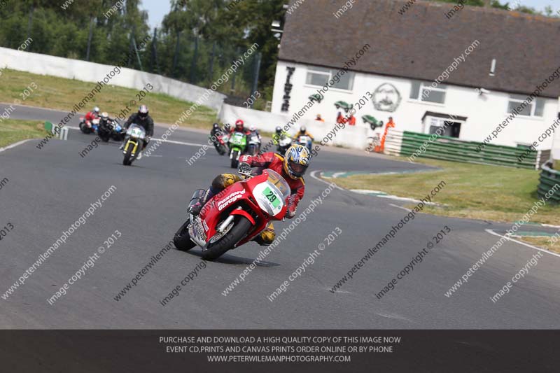 Vintage motorcycle club;eventdigitalimages;mallory park;mallory park trackday photographs;no limits trackdays;peter wileman photography;trackday digital images;trackday photos;vmcc festival 1000 bikes photographs