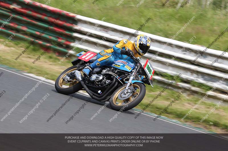 Vintage motorcycle club;eventdigitalimages;mallory park;mallory park trackday photographs;no limits trackdays;peter wileman photography;trackday digital images;trackday photos;vmcc festival 1000 bikes photographs