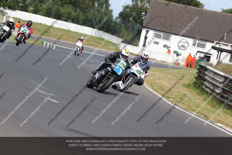 Vintage motorcycle club;eventdigitalimages;mallory park;mallory park trackday photographs;no limits trackdays;peter wileman photography;trackday digital images;trackday photos;vmcc festival 1000 bikes photographs