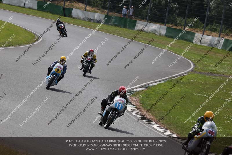 Vintage motorcycle club;eventdigitalimages;mallory park;mallory park trackday photographs;no limits trackdays;peter wileman photography;trackday digital images;trackday photos;vmcc festival 1000 bikes photographs