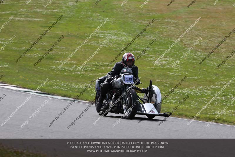 Vintage motorcycle club;eventdigitalimages;mallory park;mallory park trackday photographs;no limits trackdays;peter wileman photography;trackday digital images;trackday photos;vmcc festival 1000 bikes photographs