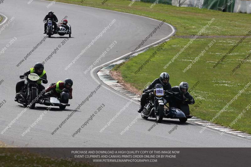 Vintage motorcycle club;eventdigitalimages;mallory park;mallory park trackday photographs;no limits trackdays;peter wileman photography;trackday digital images;trackday photos;vmcc festival 1000 bikes photographs