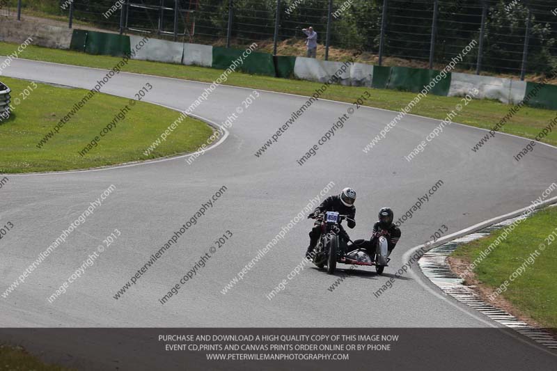 Vintage motorcycle club;eventdigitalimages;mallory park;mallory park trackday photographs;no limits trackdays;peter wileman photography;trackday digital images;trackday photos;vmcc festival 1000 bikes photographs