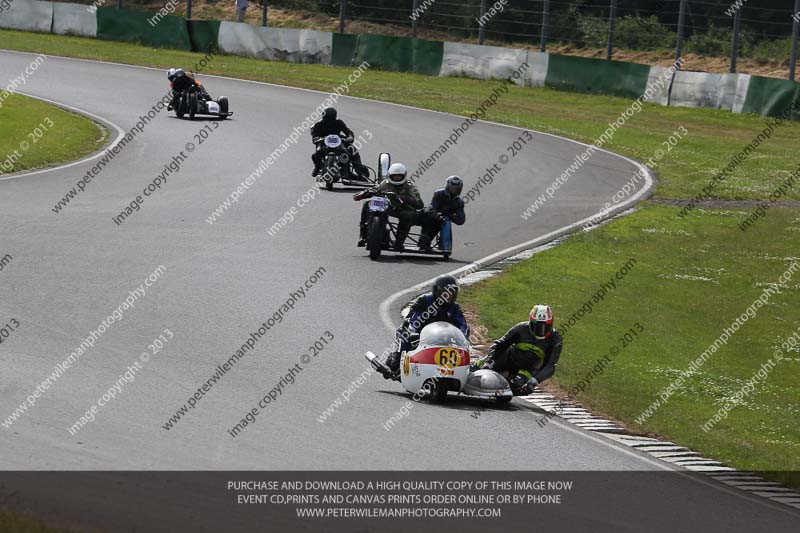 Vintage motorcycle club;eventdigitalimages;mallory park;mallory park trackday photographs;no limits trackdays;peter wileman photography;trackday digital images;trackday photos;vmcc festival 1000 bikes photographs