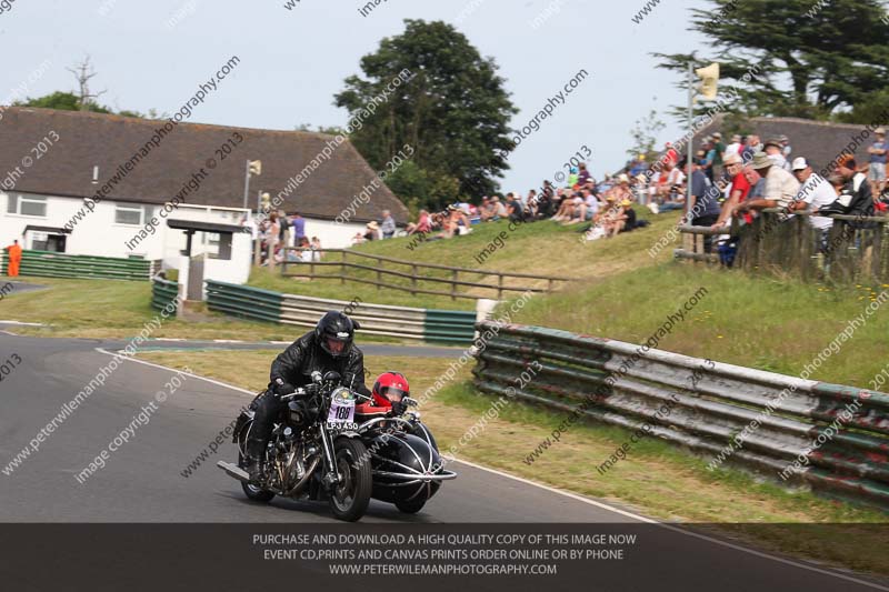 Vintage motorcycle club;eventdigitalimages;mallory park;mallory park trackday photographs;no limits trackdays;peter wileman photography;trackday digital images;trackday photos;vmcc festival 1000 bikes photographs