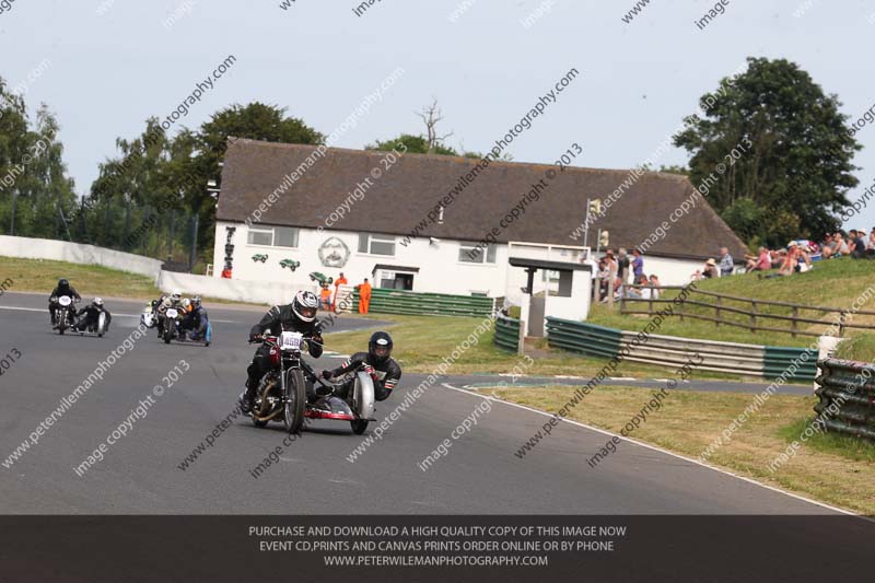 Vintage motorcycle club;eventdigitalimages;mallory park;mallory park trackday photographs;no limits trackdays;peter wileman photography;trackday digital images;trackday photos;vmcc festival 1000 bikes photographs