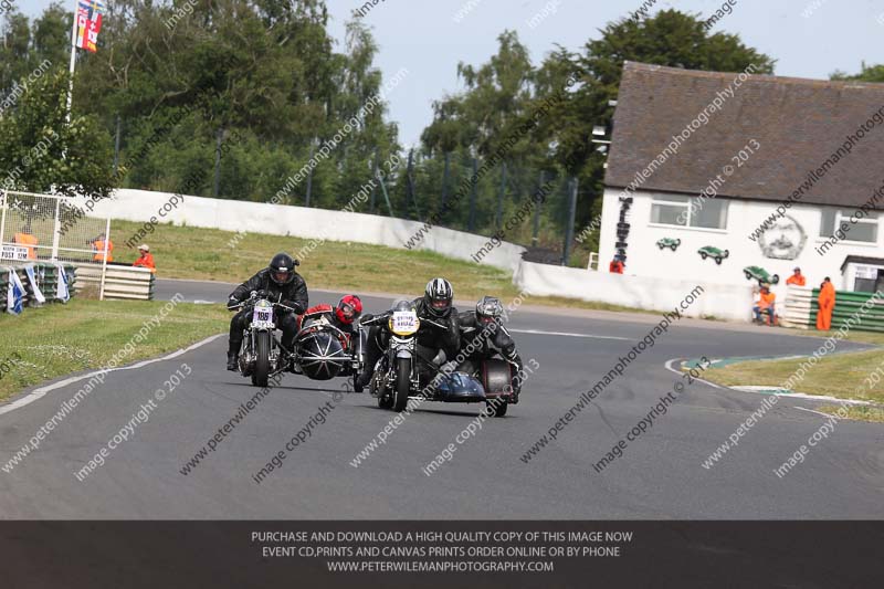 Vintage motorcycle club;eventdigitalimages;mallory park;mallory park trackday photographs;no limits trackdays;peter wileman photography;trackday digital images;trackday photos;vmcc festival 1000 bikes photographs