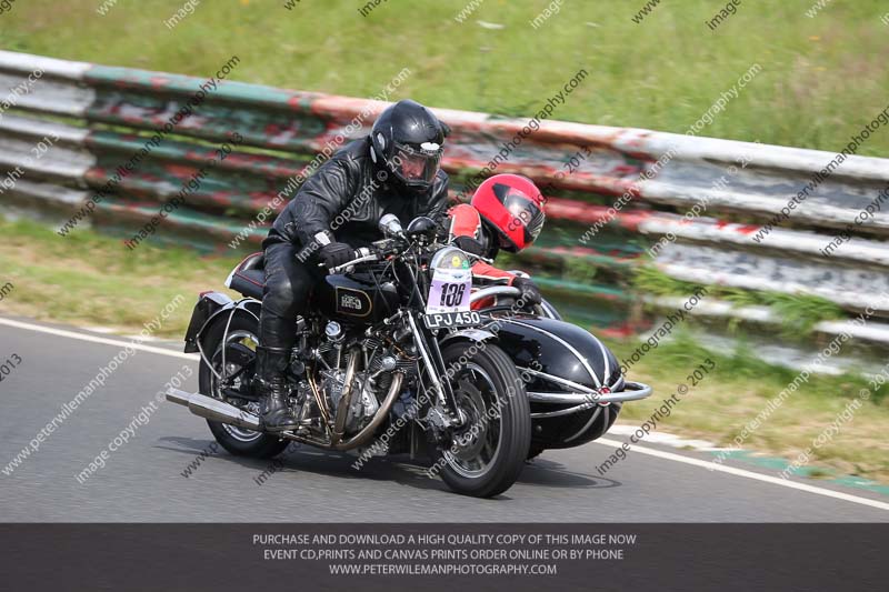 Vintage motorcycle club;eventdigitalimages;mallory park;mallory park trackday photographs;no limits trackdays;peter wileman photography;trackday digital images;trackday photos;vmcc festival 1000 bikes photographs