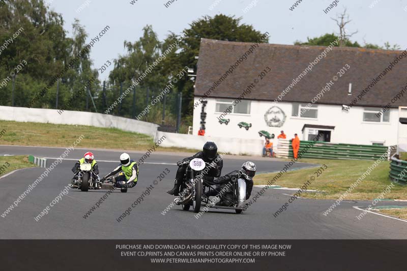 Vintage motorcycle club;eventdigitalimages;mallory park;mallory park trackday photographs;no limits trackdays;peter wileman photography;trackday digital images;trackday photos;vmcc festival 1000 bikes photographs