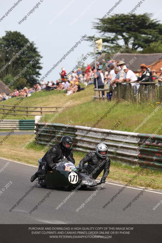 Vintage motorcycle club;eventdigitalimages;mallory park;mallory park trackday photographs;no limits trackdays;peter wileman photography;trackday digital images;trackday photos;vmcc festival 1000 bikes photographs