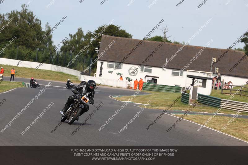 Vintage motorcycle club;eventdigitalimages;mallory park;mallory park trackday photographs;no limits trackdays;peter wileman photography;trackday digital images;trackday photos;vmcc festival 1000 bikes photographs