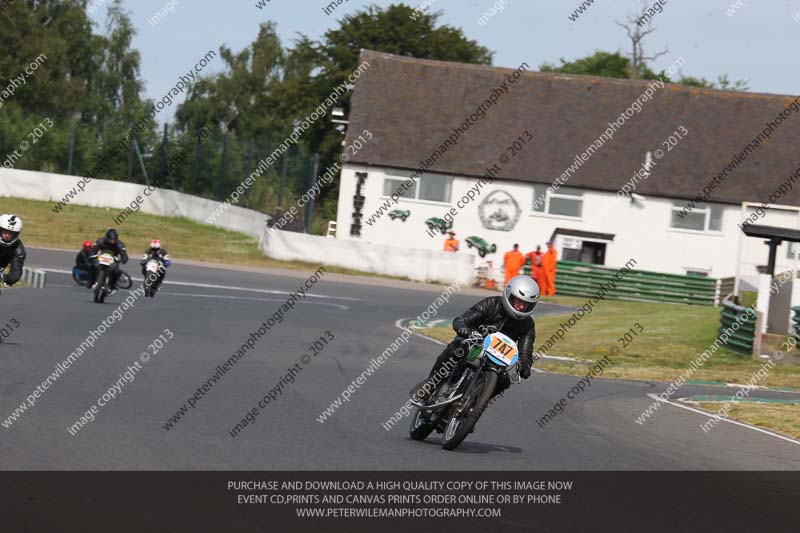 Vintage motorcycle club;eventdigitalimages;mallory park;mallory park trackday photographs;no limits trackdays;peter wileman photography;trackday digital images;trackday photos;vmcc festival 1000 bikes photographs