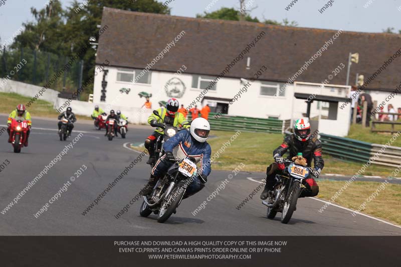 Vintage motorcycle club;eventdigitalimages;mallory park;mallory park trackday photographs;no limits trackdays;peter wileman photography;trackday digital images;trackday photos;vmcc festival 1000 bikes photographs