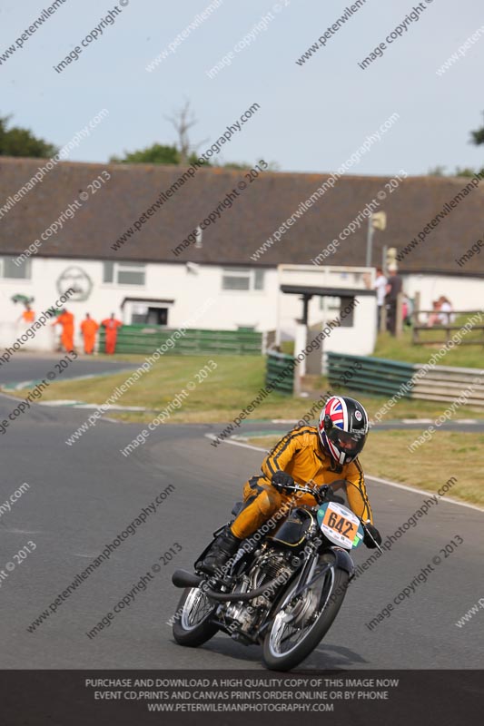 Vintage motorcycle club;eventdigitalimages;mallory park;mallory park trackday photographs;no limits trackdays;peter wileman photography;trackday digital images;trackday photos;vmcc festival 1000 bikes photographs