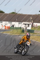 Vintage-motorcycle-club;eventdigitalimages;mallory-park;mallory-park-trackday-photographs;no-limits-trackdays;peter-wileman-photography;trackday-digital-images;trackday-photos;vmcc-festival-1000-bikes-photographs
