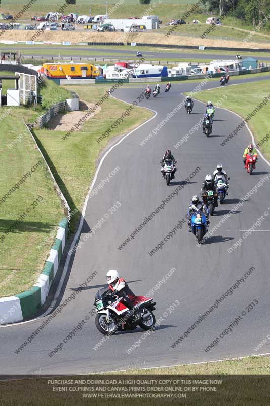 Vintage motorcycle club;eventdigitalimages;mallory park;mallory park trackday photographs;no limits trackdays;peter wileman photography;trackday digital images;trackday photos;vmcc festival 1000 bikes photographs