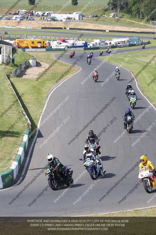 Vintage motorcycle club;eventdigitalimages;mallory park;mallory park trackday photographs;no limits trackdays;peter wileman photography;trackday digital images;trackday photos;vmcc festival 1000 bikes photographs