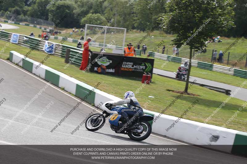 Vintage motorcycle club;eventdigitalimages;mallory park;mallory park trackday photographs;no limits trackdays;peter wileman photography;trackday digital images;trackday photos;vmcc festival 1000 bikes photographs