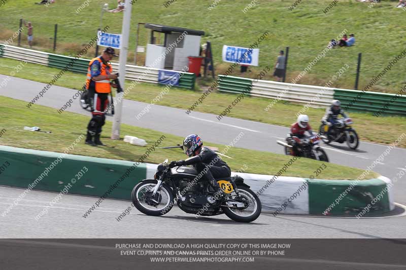 Vintage motorcycle club;eventdigitalimages;mallory park;mallory park trackday photographs;no limits trackdays;peter wileman photography;trackday digital images;trackday photos;vmcc festival 1000 bikes photographs