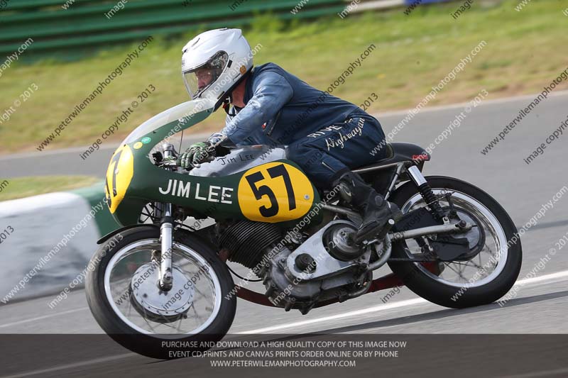 Vintage motorcycle club;eventdigitalimages;mallory park;mallory park trackday photographs;no limits trackdays;peter wileman photography;trackday digital images;trackday photos;vmcc festival 1000 bikes photographs