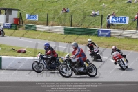 Vintage-motorcycle-club;eventdigitalimages;mallory-park;mallory-park-trackday-photographs;no-limits-trackdays;peter-wileman-photography;trackday-digital-images;trackday-photos;vmcc-festival-1000-bikes-photographs