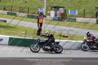 Vintage-motorcycle-club;eventdigitalimages;mallory-park;mallory-park-trackday-photographs;no-limits-trackdays;peter-wileman-photography;trackday-digital-images;trackday-photos;vmcc-festival-1000-bikes-photographs