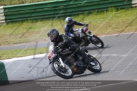 Vintage-motorcycle-club;eventdigitalimages;mallory-park;mallory-park-trackday-photographs;no-limits-trackdays;peter-wileman-photography;trackday-digital-images;trackday-photos;vmcc-festival-1000-bikes-photographs