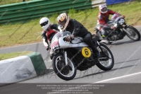 Vintage-motorcycle-club;eventdigitalimages;mallory-park;mallory-park-trackday-photographs;no-limits-trackdays;peter-wileman-photography;trackday-digital-images;trackday-photos;vmcc-festival-1000-bikes-photographs