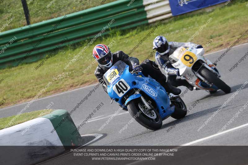 Vintage motorcycle club;eventdigitalimages;mallory park;mallory park trackday photographs;no limits trackdays;peter wileman photography;trackday digital images;trackday photos;vmcc festival 1000 bikes photographs