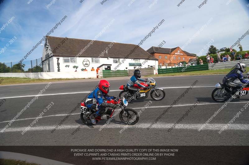 Vintage motorcycle club;eventdigitalimages;mallory park;mallory park trackday photographs;no limits trackdays;peter wileman photography;trackday digital images;trackday photos;vmcc festival 1000 bikes photographs