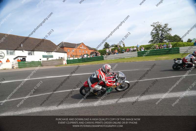 Vintage motorcycle club;eventdigitalimages;mallory park;mallory park trackday photographs;no limits trackdays;peter wileman photography;trackday digital images;trackday photos;vmcc festival 1000 bikes photographs