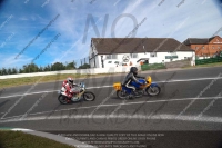 Vintage-motorcycle-club;eventdigitalimages;mallory-park;mallory-park-trackday-photographs;no-limits-trackdays;peter-wileman-photography;trackday-digital-images;trackday-photos;vmcc-festival-1000-bikes-photographs