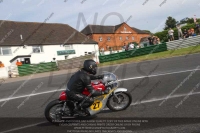 Vintage-motorcycle-club;eventdigitalimages;mallory-park;mallory-park-trackday-photographs;no-limits-trackdays;peter-wileman-photography;trackday-digital-images;trackday-photos;vmcc-festival-1000-bikes-photographs