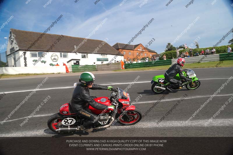 Vintage motorcycle club;eventdigitalimages;mallory park;mallory park trackday photographs;no limits trackdays;peter wileman photography;trackday digital images;trackday photos;vmcc festival 1000 bikes photographs