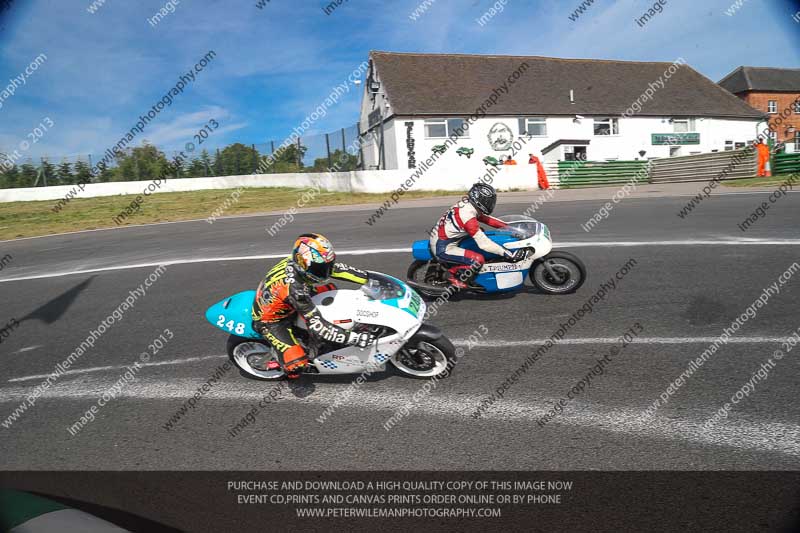 Vintage motorcycle club;eventdigitalimages;mallory park;mallory park trackday photographs;no limits trackdays;peter wileman photography;trackday digital images;trackday photos;vmcc festival 1000 bikes photographs