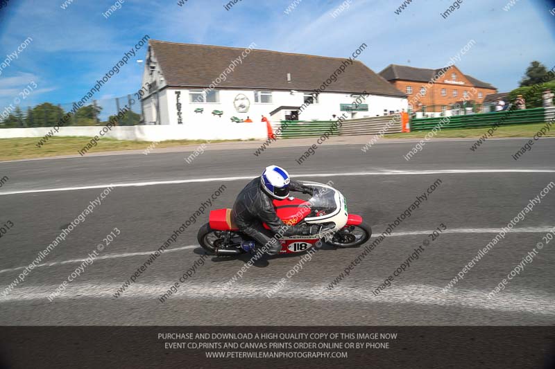 Vintage motorcycle club;eventdigitalimages;mallory park;mallory park trackday photographs;no limits trackdays;peter wileman photography;trackday digital images;trackday photos;vmcc festival 1000 bikes photographs