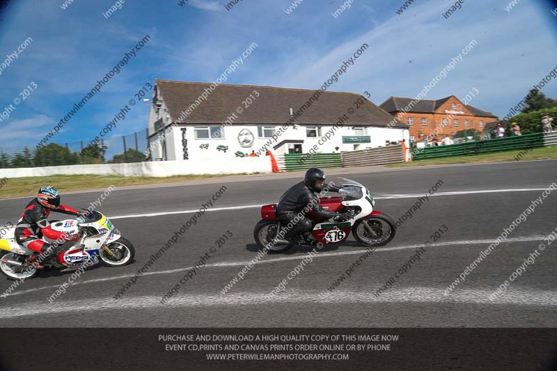 Vintage motorcycle club;eventdigitalimages;mallory park;mallory park trackday photographs;no limits trackdays;peter wileman photography;trackday digital images;trackday photos;vmcc festival 1000 bikes photographs